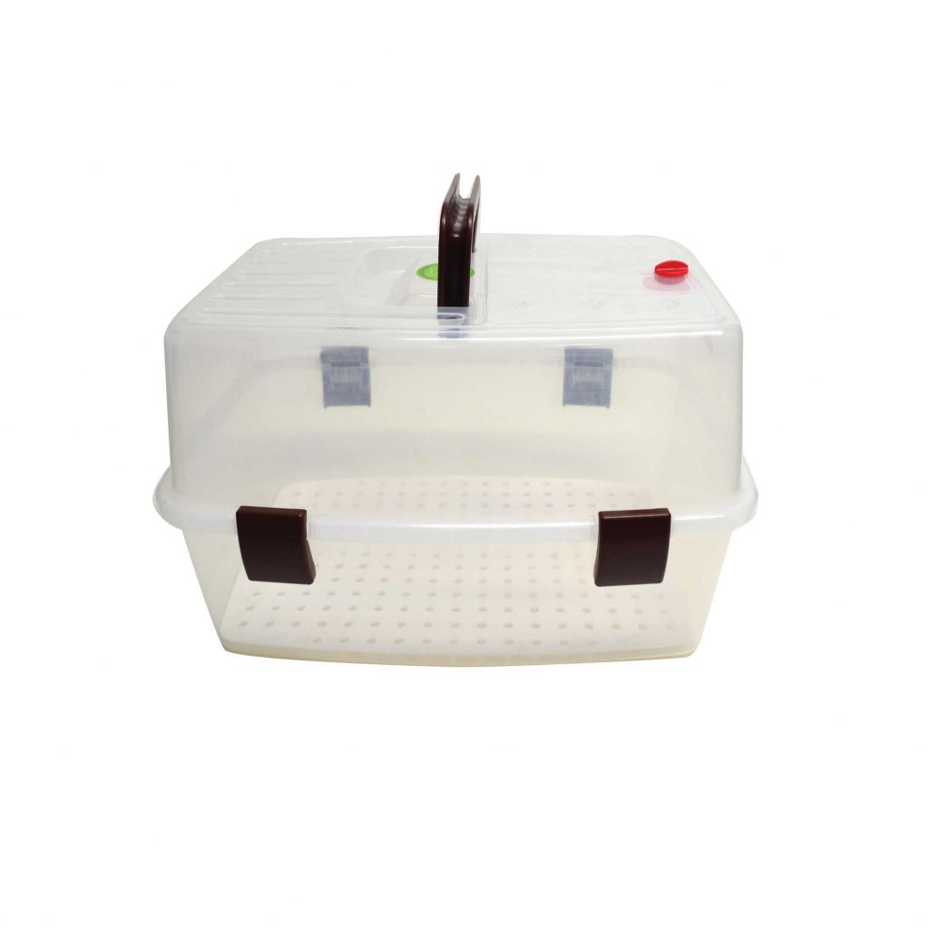 Plastic Pet Carrier with 4 locking Clips KaroutExpress