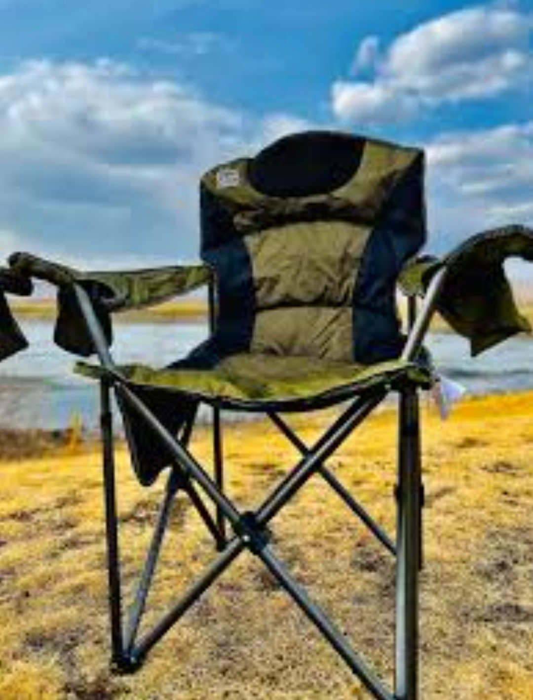 Foldable camping chair