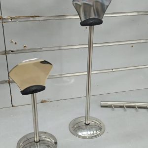 TABLE NUMBER STAND HOLDER