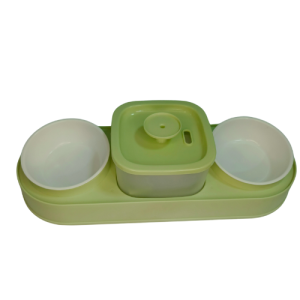 The Double Bowl Fountain is the ideal solution for your pet's hydration and feeding, combining convenience and innovation. Perfect for homes