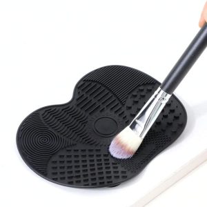 makeup-brush-cleaner-mat
