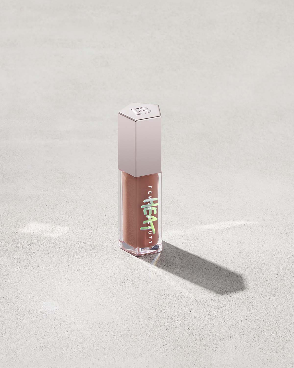 fenty-beauty-by-rihanna-gloss-bomb-heat-universal-lip-luminizer-plumper-1