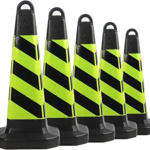 High Traffic Safety Street Cone, Safety Cones Safety Traffic Cone High Quality Reflective Sleeve  for Highways Heavy Duty Weighted Base Large Safety Cone,Yellow 1pc 75cm
